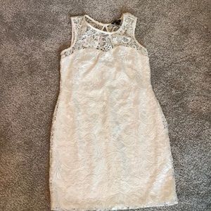 WHITE LACE DRESS